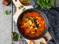 Рецепта Веган зеленчукова чорба (супа) с нахут, мокорви, чушки и чесън